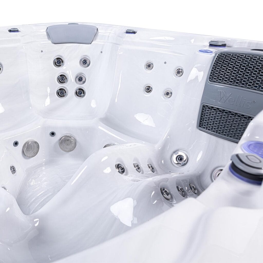 wellis lugano hot tub